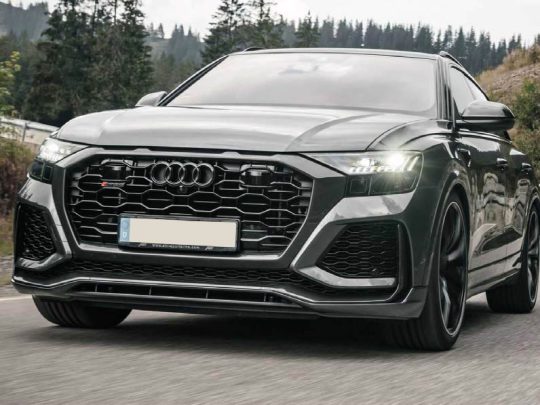 AUDI RSQ8