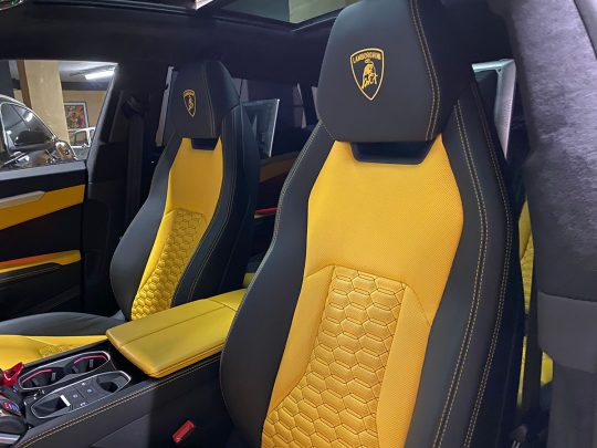 LAMBORGHINI URUS (3)